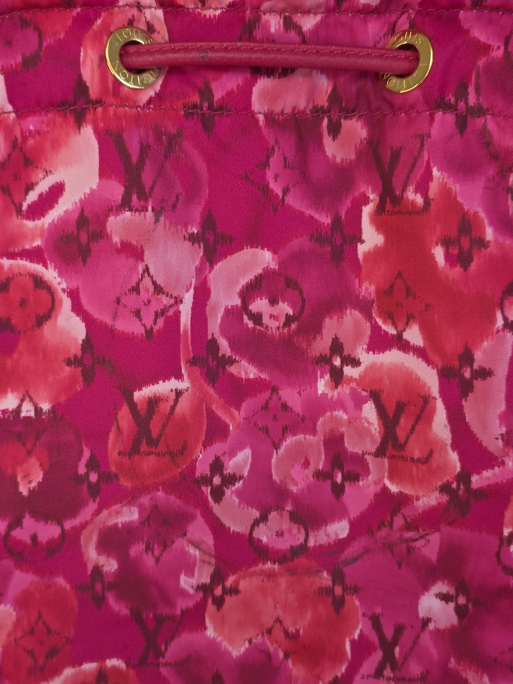 Louis Vuitton Noefull MM Ikat Monogram bag in the Indian Rose colorway - Picture 7 of 16
